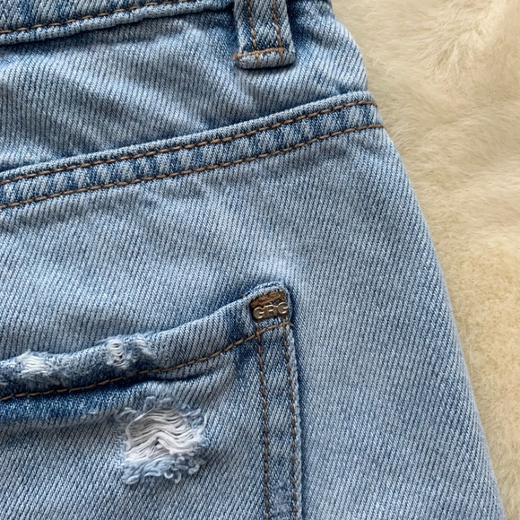 Garage Distressed Jean Shorts - Picture 5 of 7